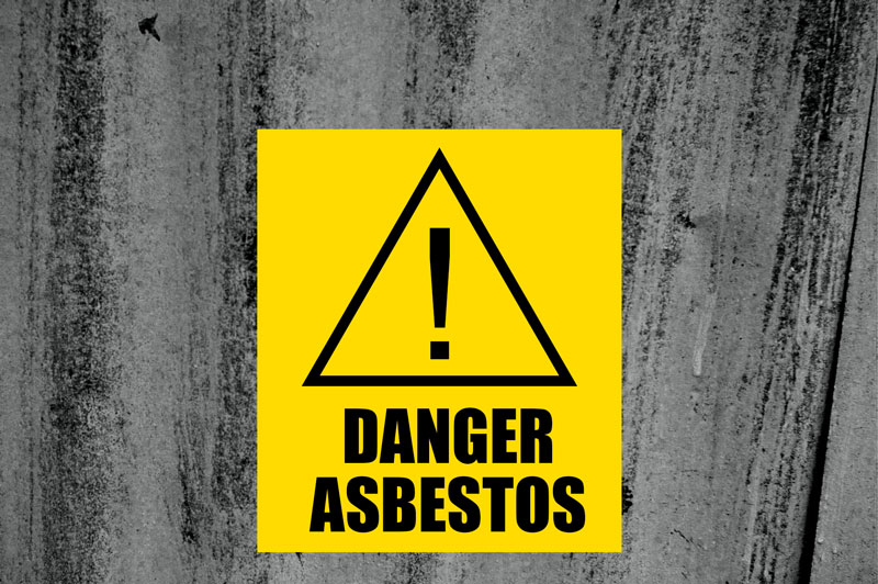160808 danger asbestos roof